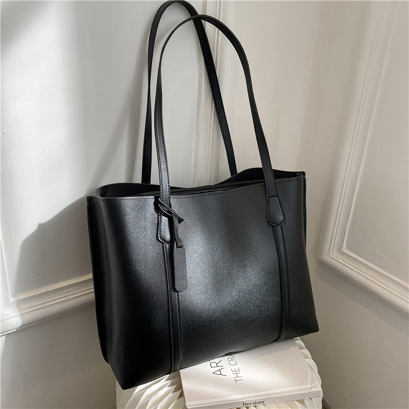 Classic Black Faux Leather Tot - Leatherworking Classic ulasan dan harga